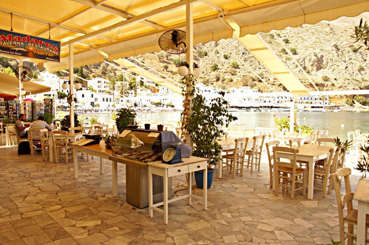 Αnna Hotel Loutrón Luaran gambar