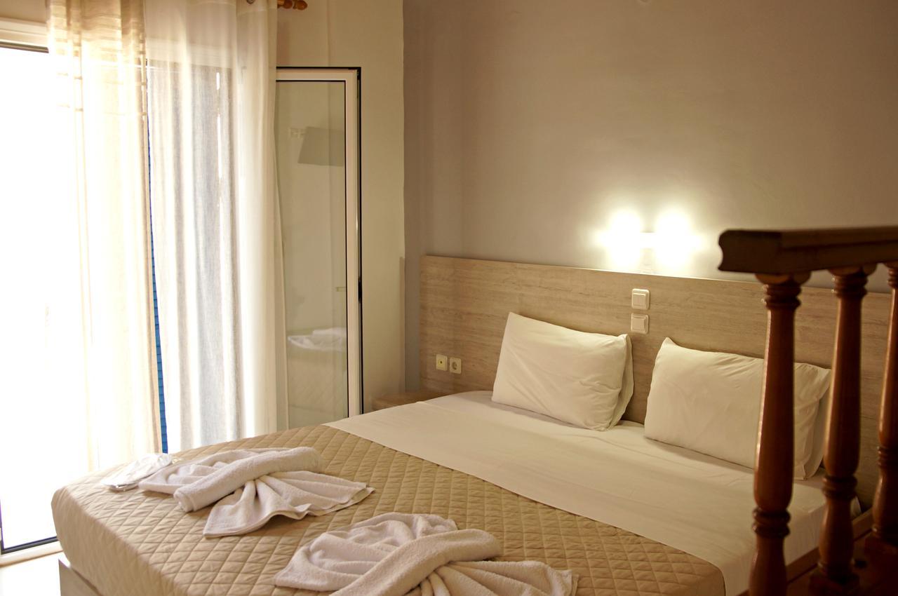 Αnna Hotel Loutrón Luaran gambar
